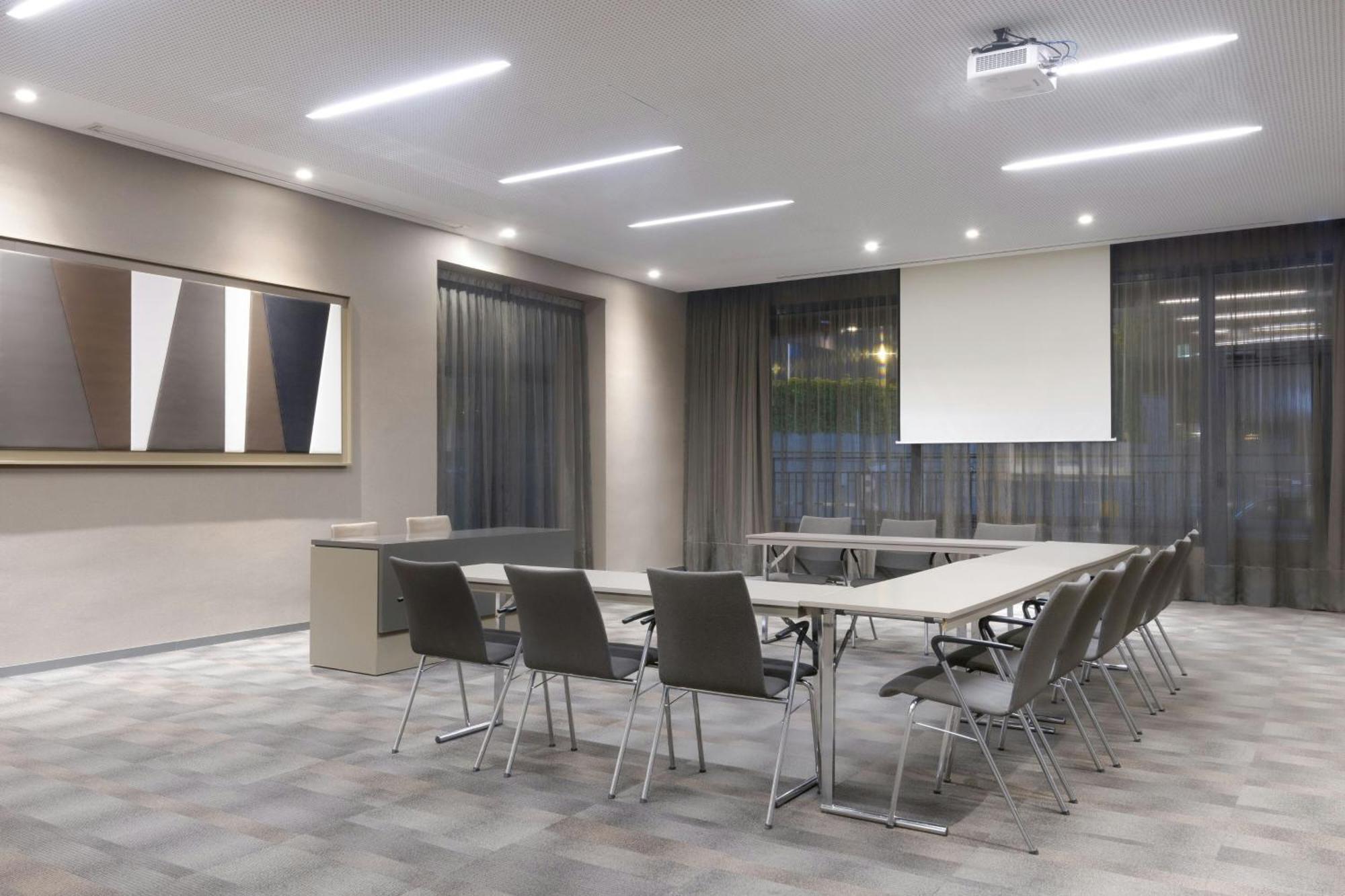 Hotel Ac San Cugat By Marriott 4*